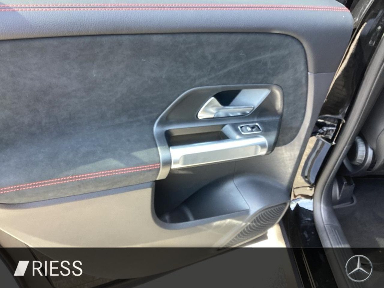 Mercedes-Benz GLB – Bild 11