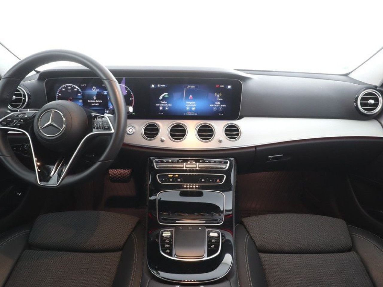 Mercedes-Benz E-Klasse – Bild 6