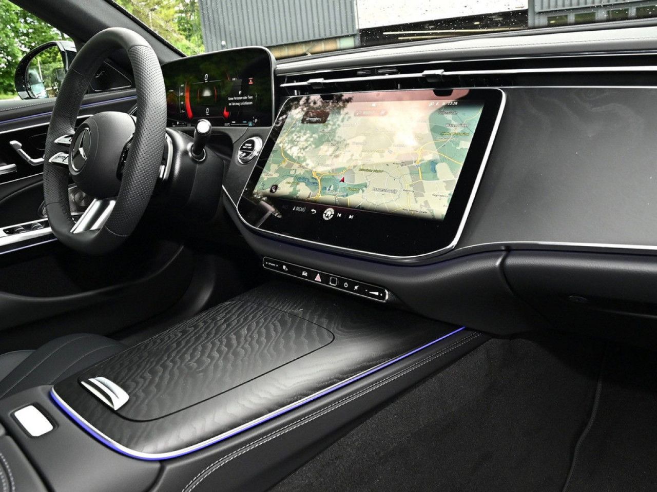 Mercedes-Benz E-Klasse – Bild 8