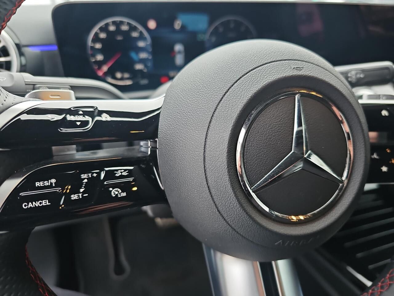 Zdjęcie pojazdu 21 / 23