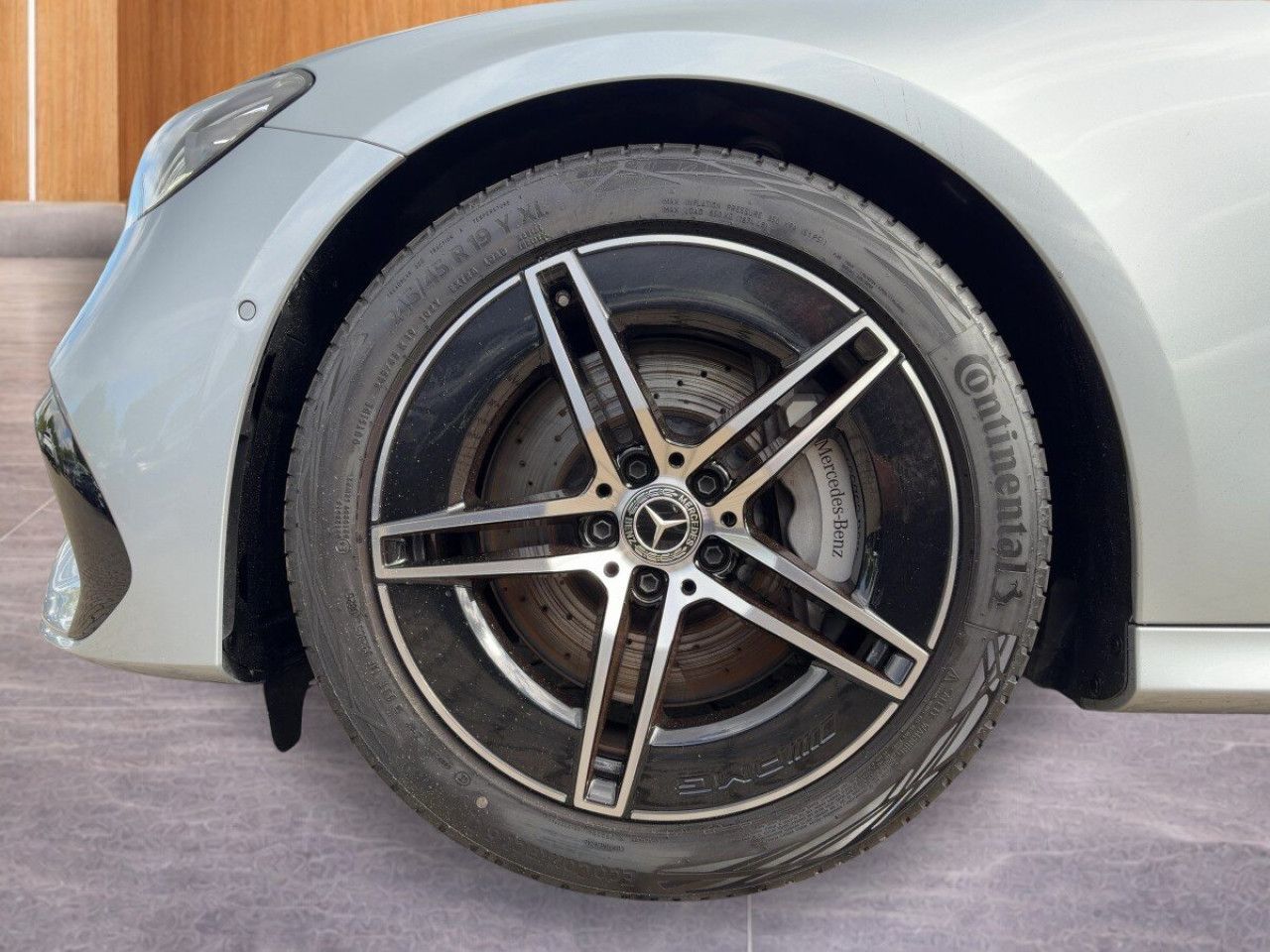 Mercedes-Benz E-Klasse – Bild 11