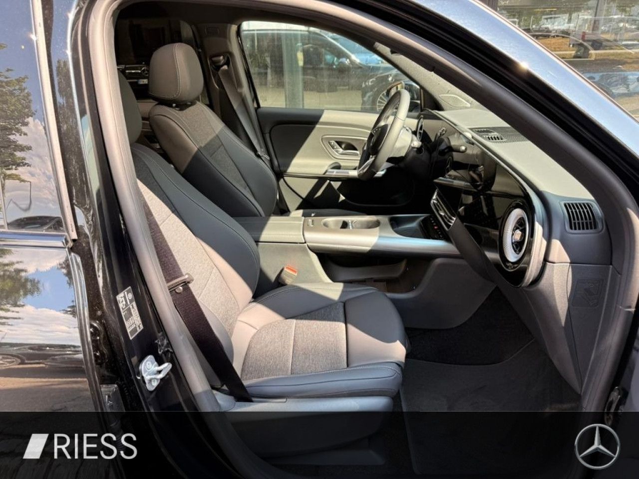 Mercedes-Benz GLB – Bild 9