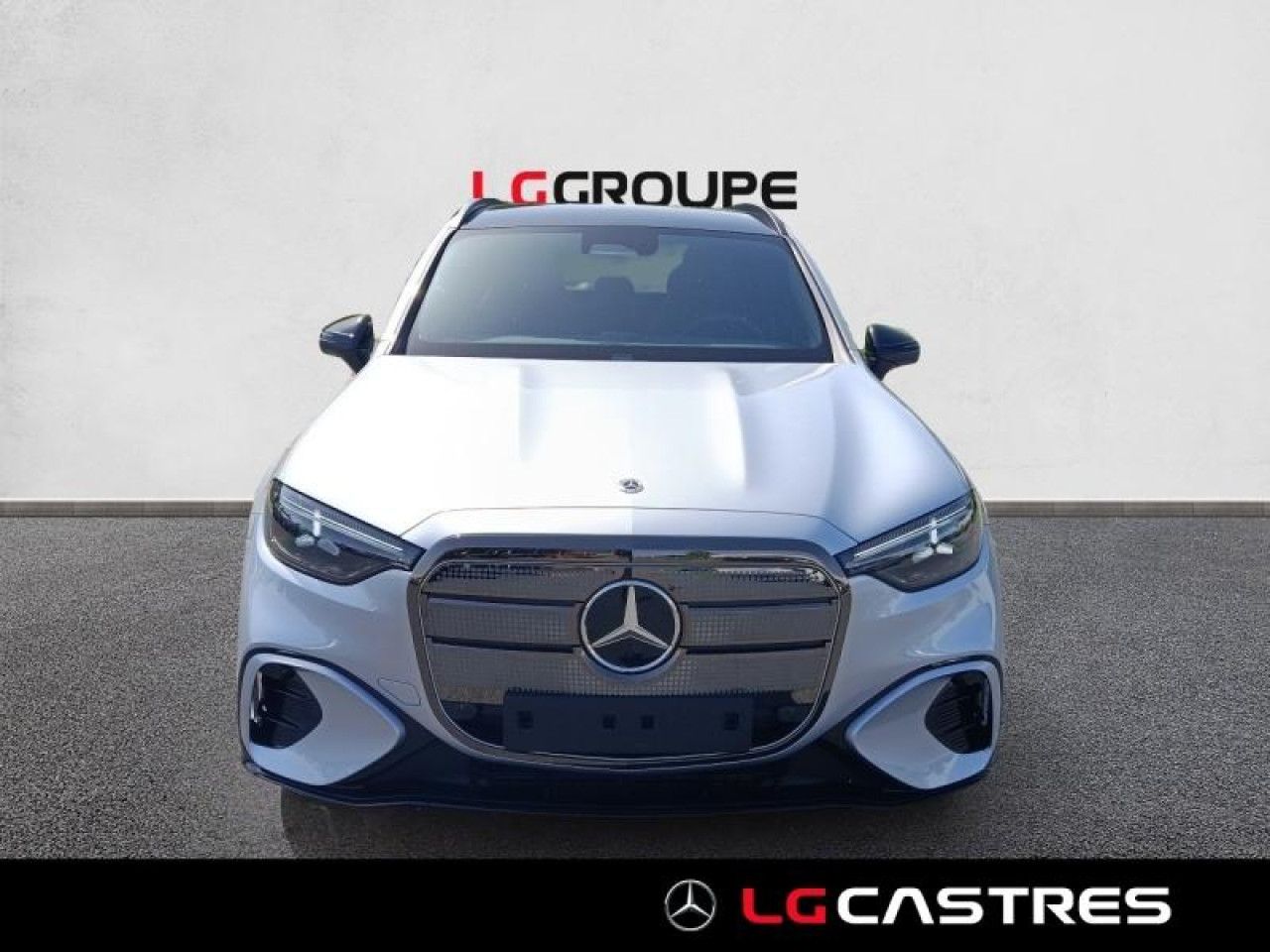 Photo du v&eacute;hicule 2 / 18