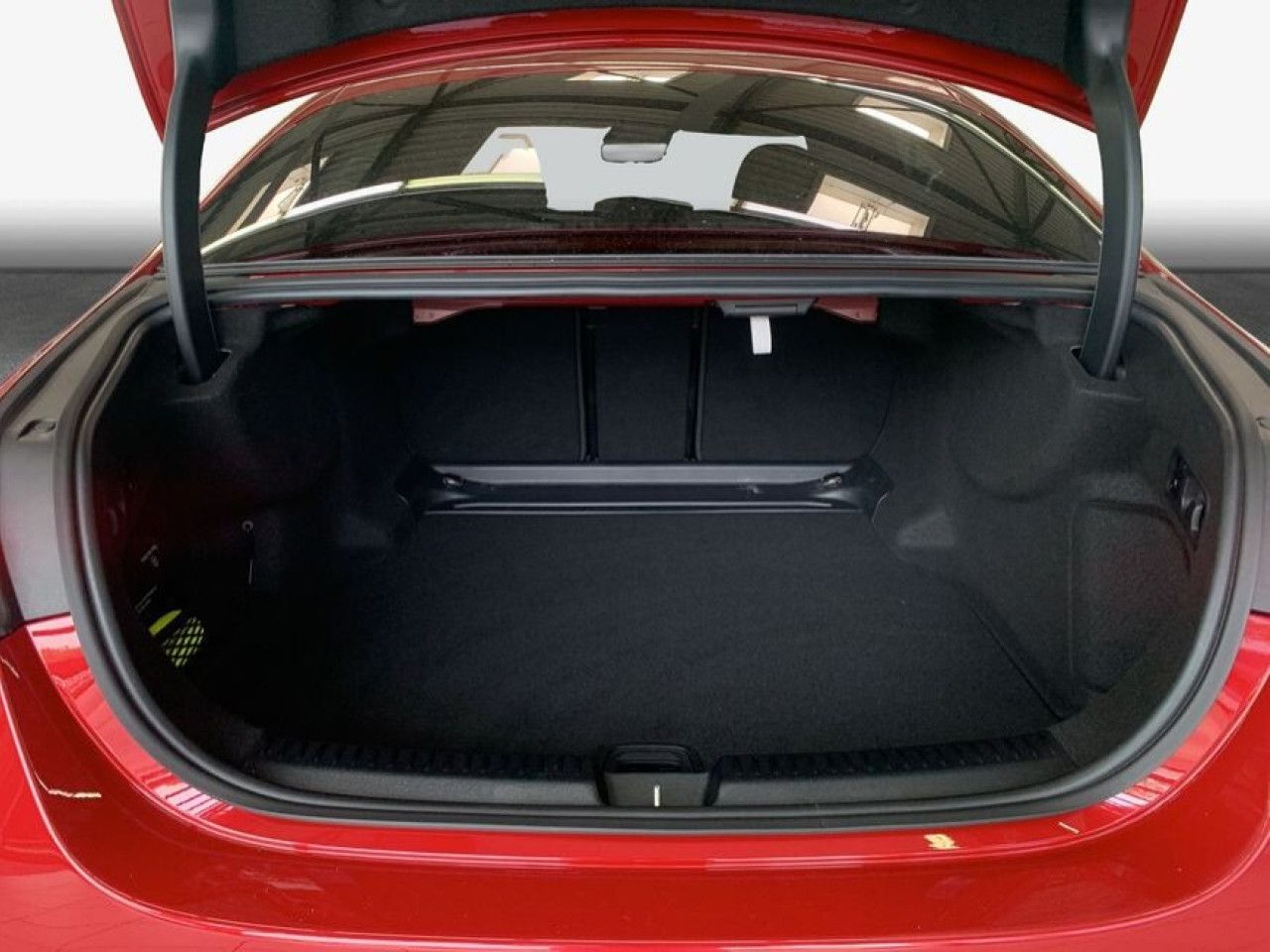 Mercedes-Benz E-Klasse – Bild 8