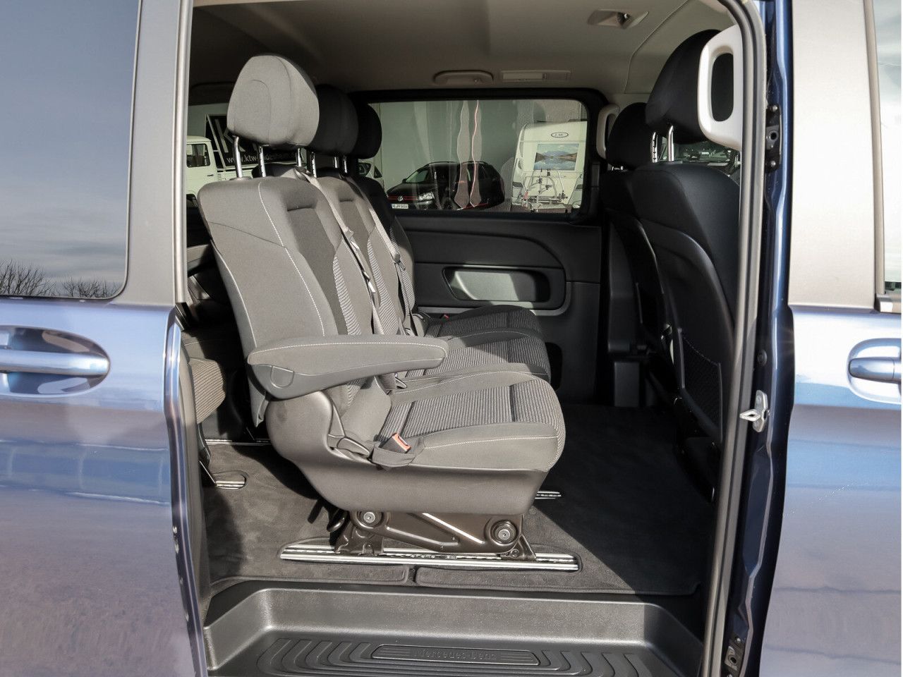 Mercedes-Benz EQV – Bild 12