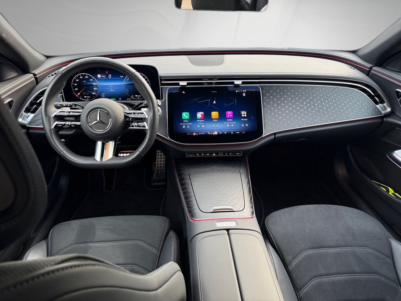 Mercedes-Benz E-Klasse – Bild 22