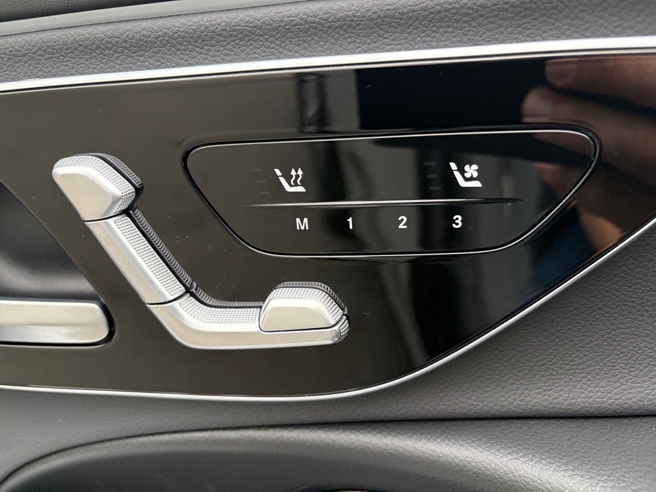 Mercedes-Benz E-Klasse – Bild 21