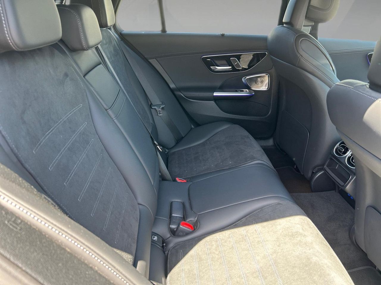Mercedes-Benz C-Klasse – Bild 13