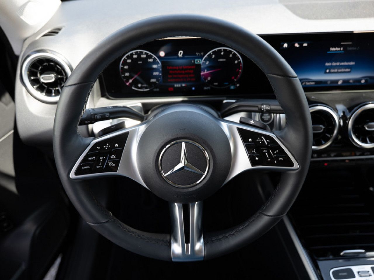 Mercedes-Benz GLB – Bild 8