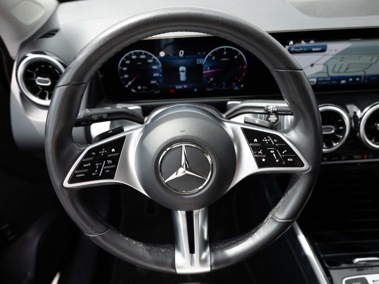 Mercedes-Benz GLB – Bild 8