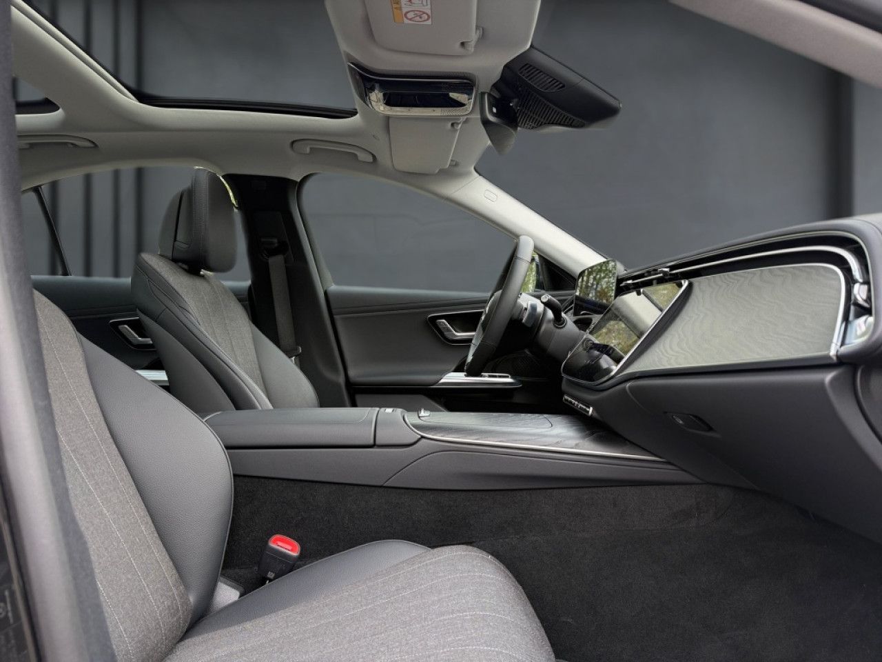 Mercedes-Benz E-Klasse – Bild 15