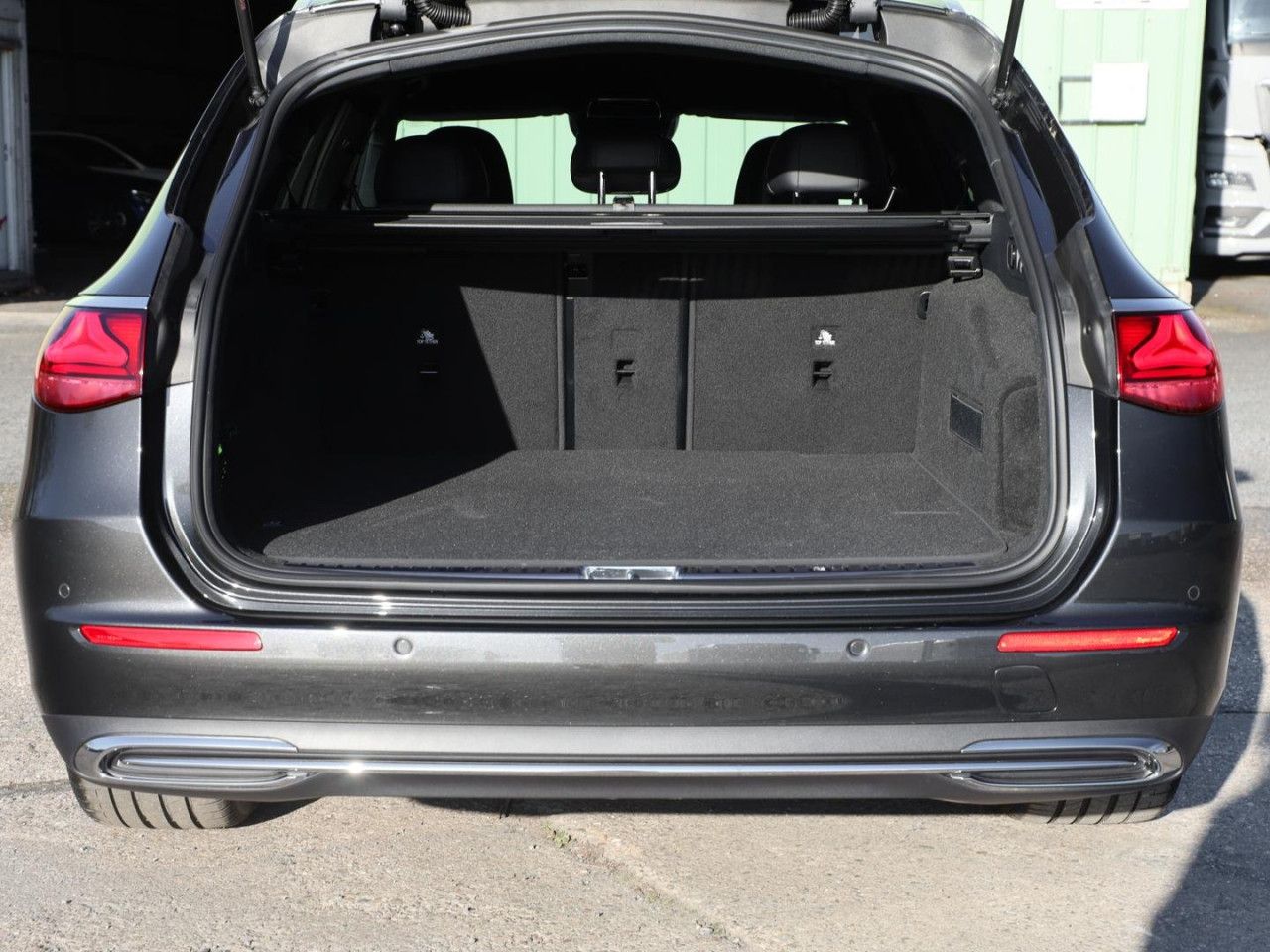 Mercedes-Benz E-Klasse – Bild 13
