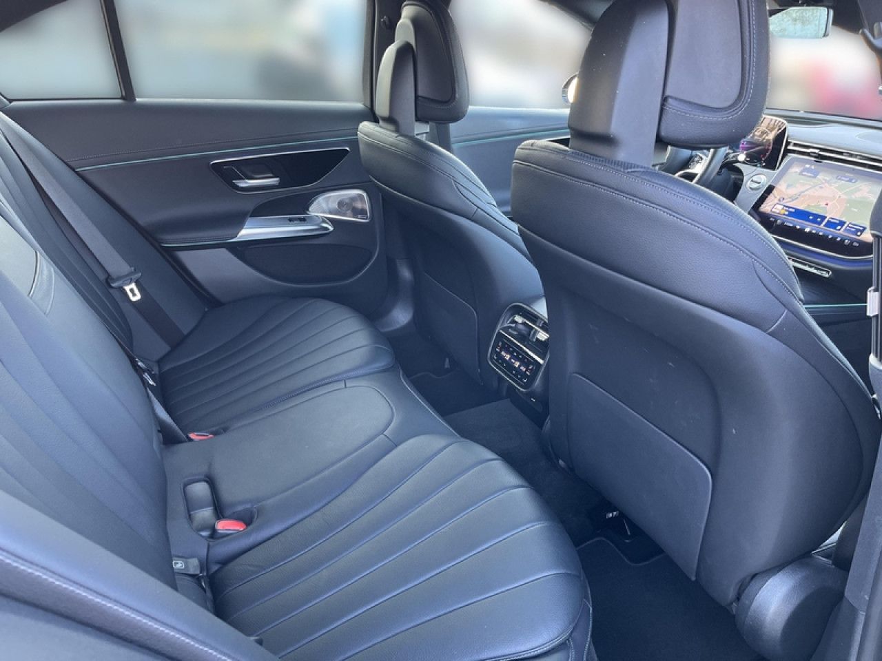 Zdjęcie pojazdu 9 / 17