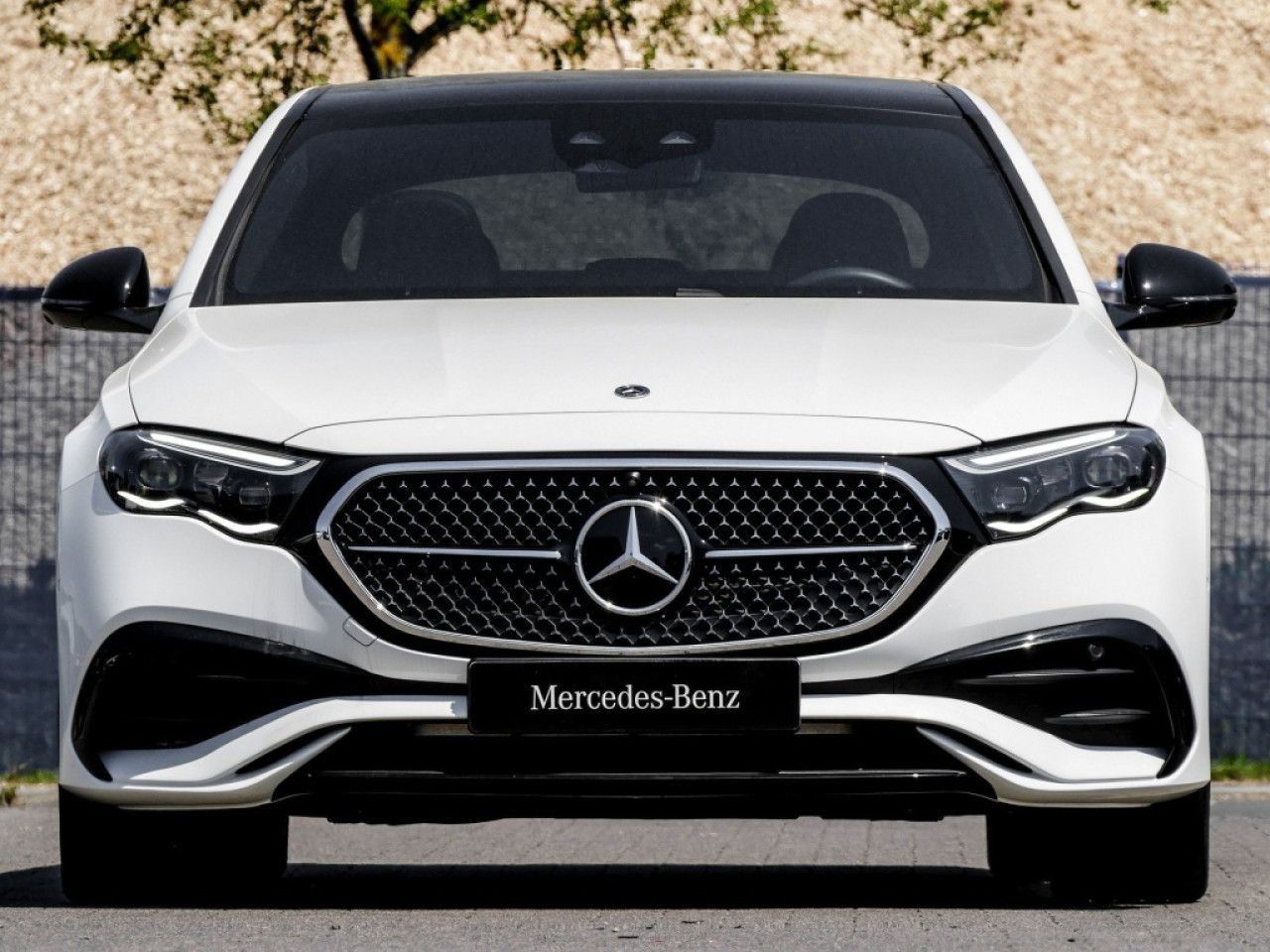 Mercedes-Benz E-Klasse – Bild 18
