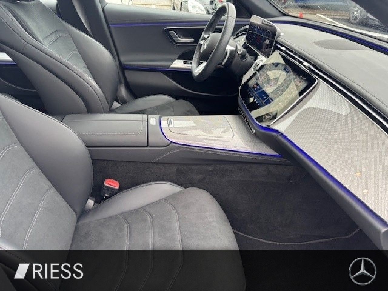 Mercedes-Benz E-Klasse – Bild 9