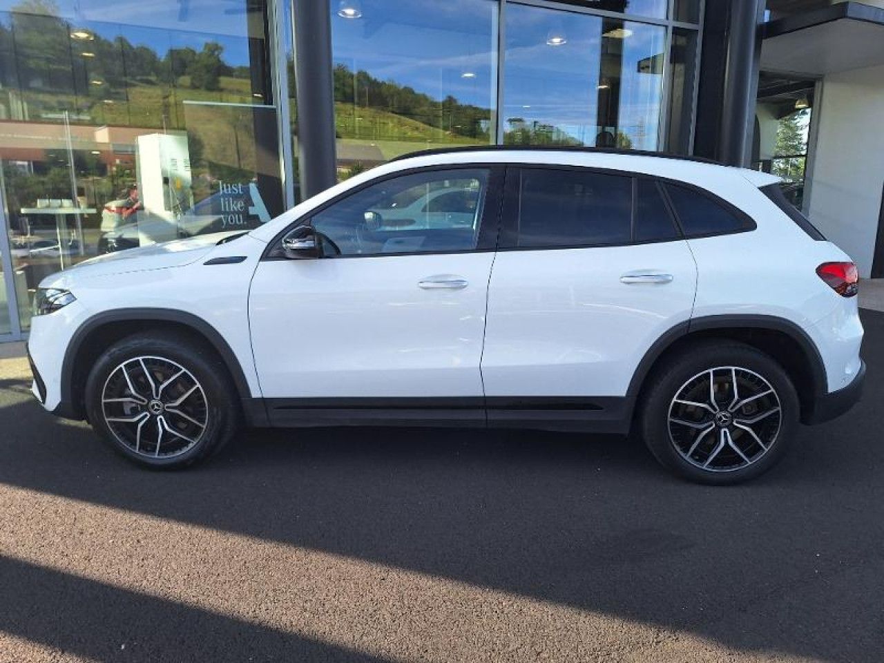 Photo du v&eacute;hicule 7 / 18