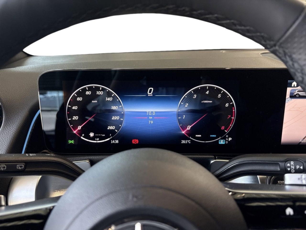 Mercedes-Benz GLB – Bild 10