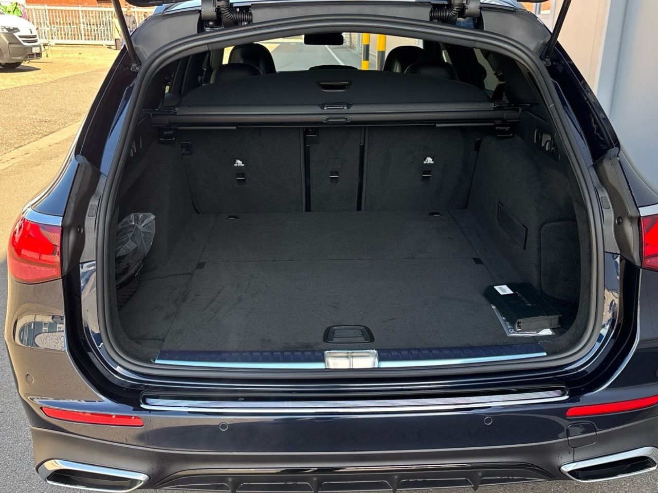 Mercedes-Benz E-Klasse – Bild 14