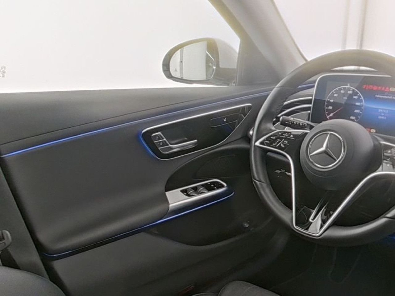 Mercedes-Benz E-Klasse – Bild 8
