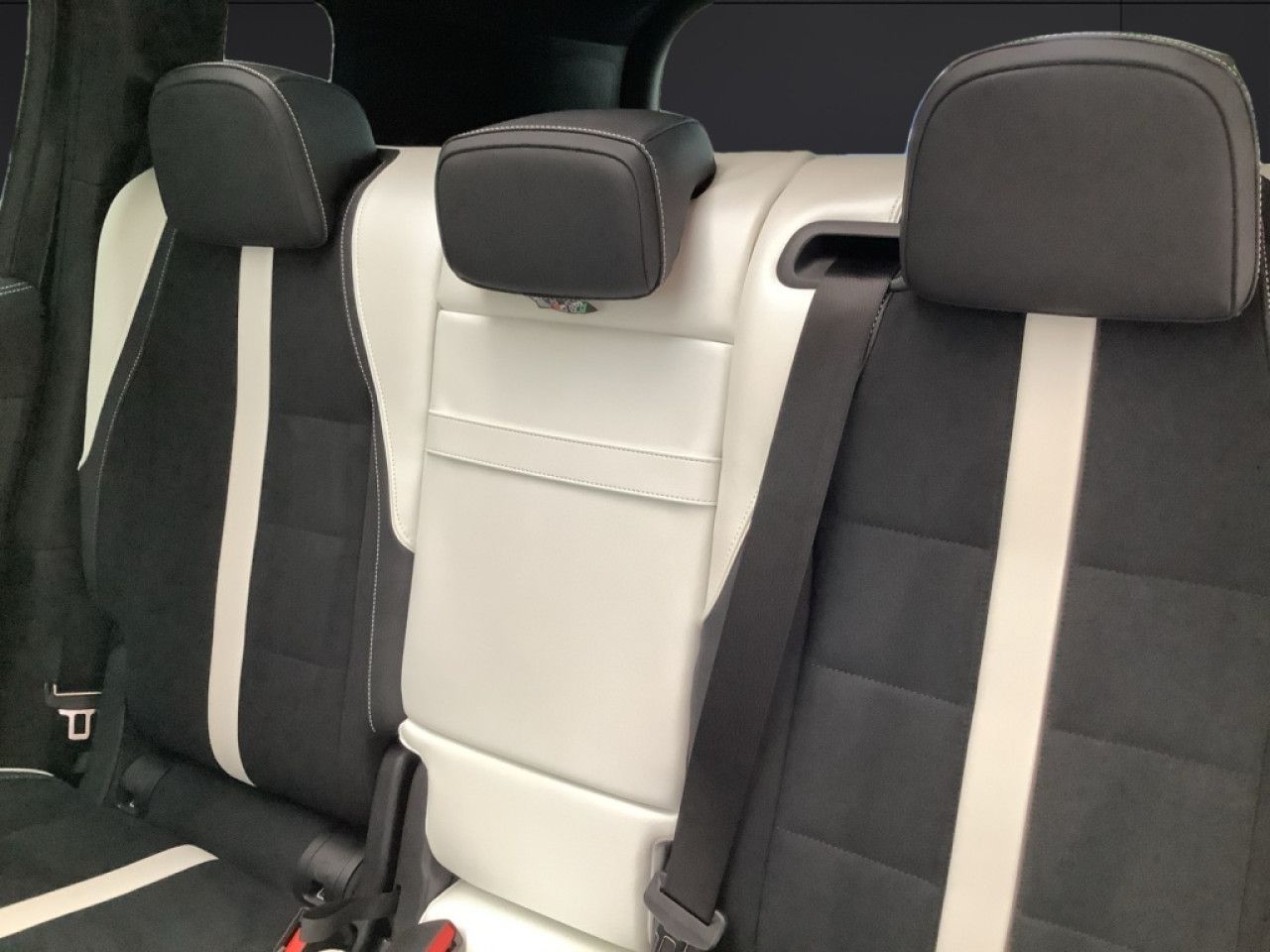 Mercedes-Benz GLB – Bild 13