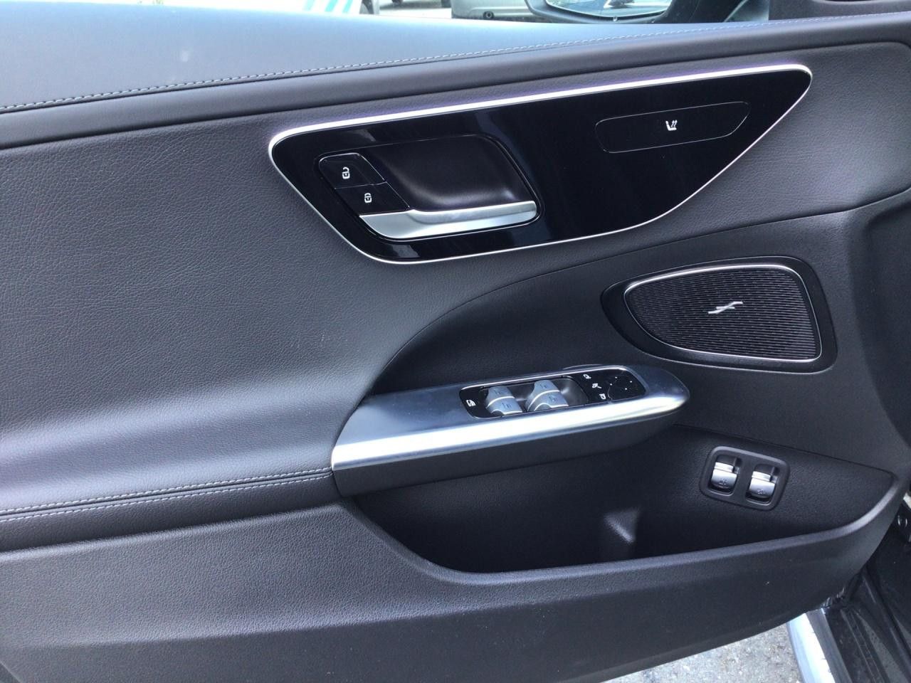 Mercedes-Benz C-Klasse – Bild 4
