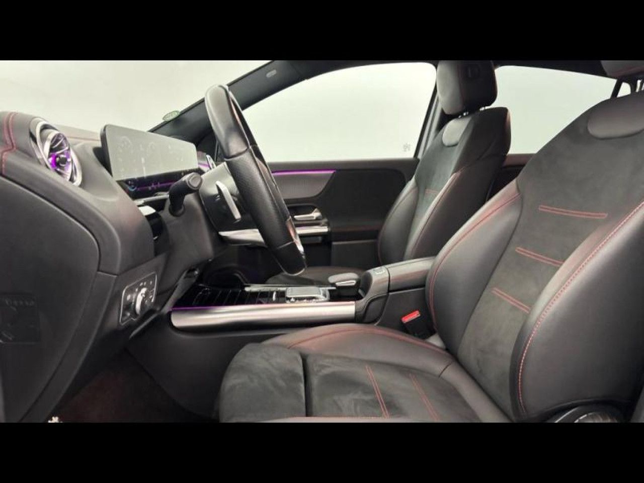 Photo du v&eacute;hicule 12 / 18