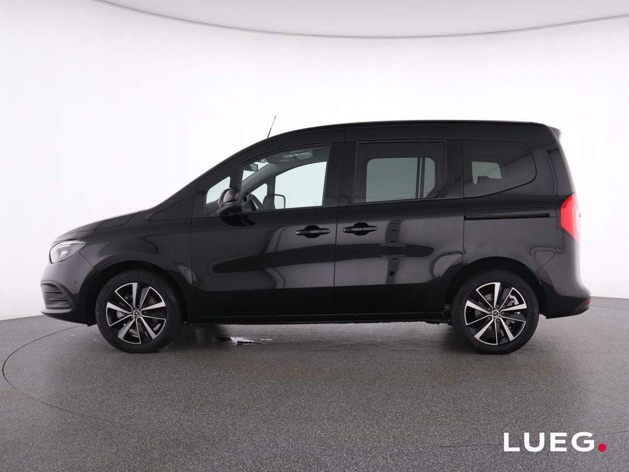 Mercedes-Benz EQT – Bild 10