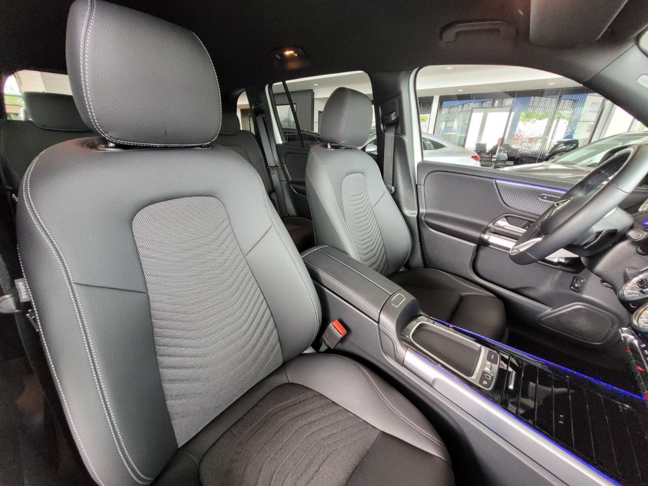 Mercedes-Benz GLB – Bild 9