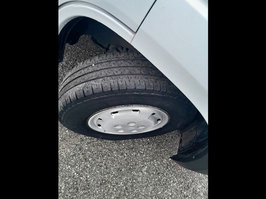 Vehicle image 17 / 21