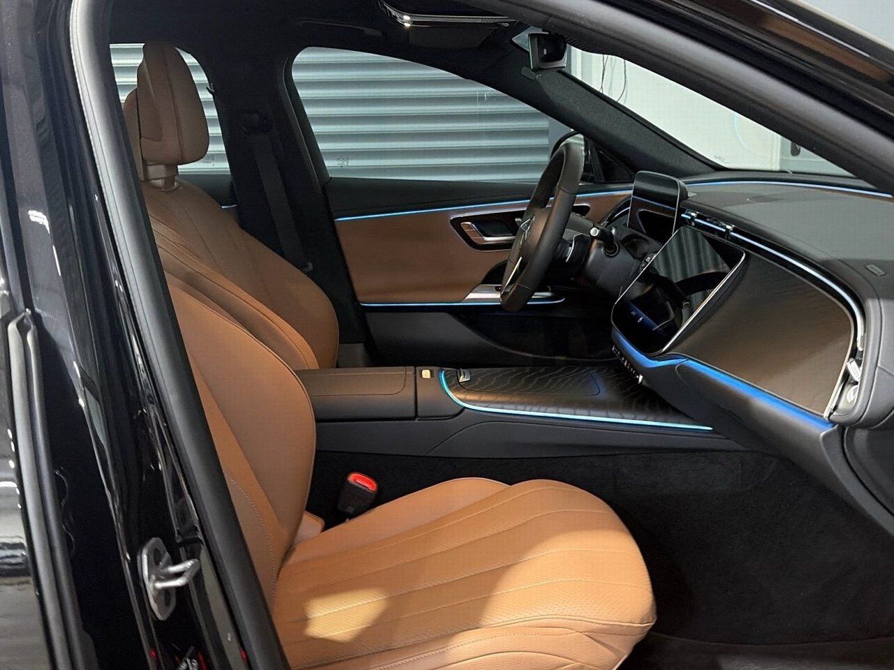 Mercedes-Benz E-Klasse – Bild 12