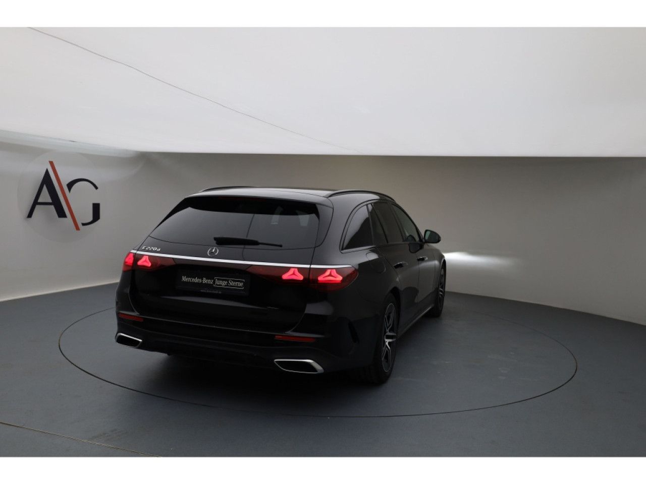 Mercedes-Benz E-Klasse – Bild 4