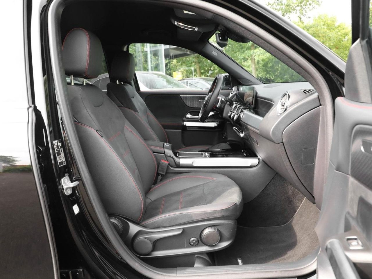 Mercedes-Benz GLB – Bild 5