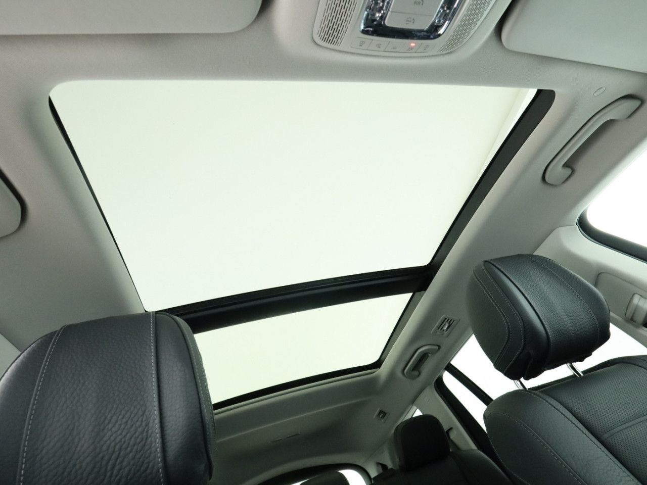 Mercedes-Benz GLS – Bild 21