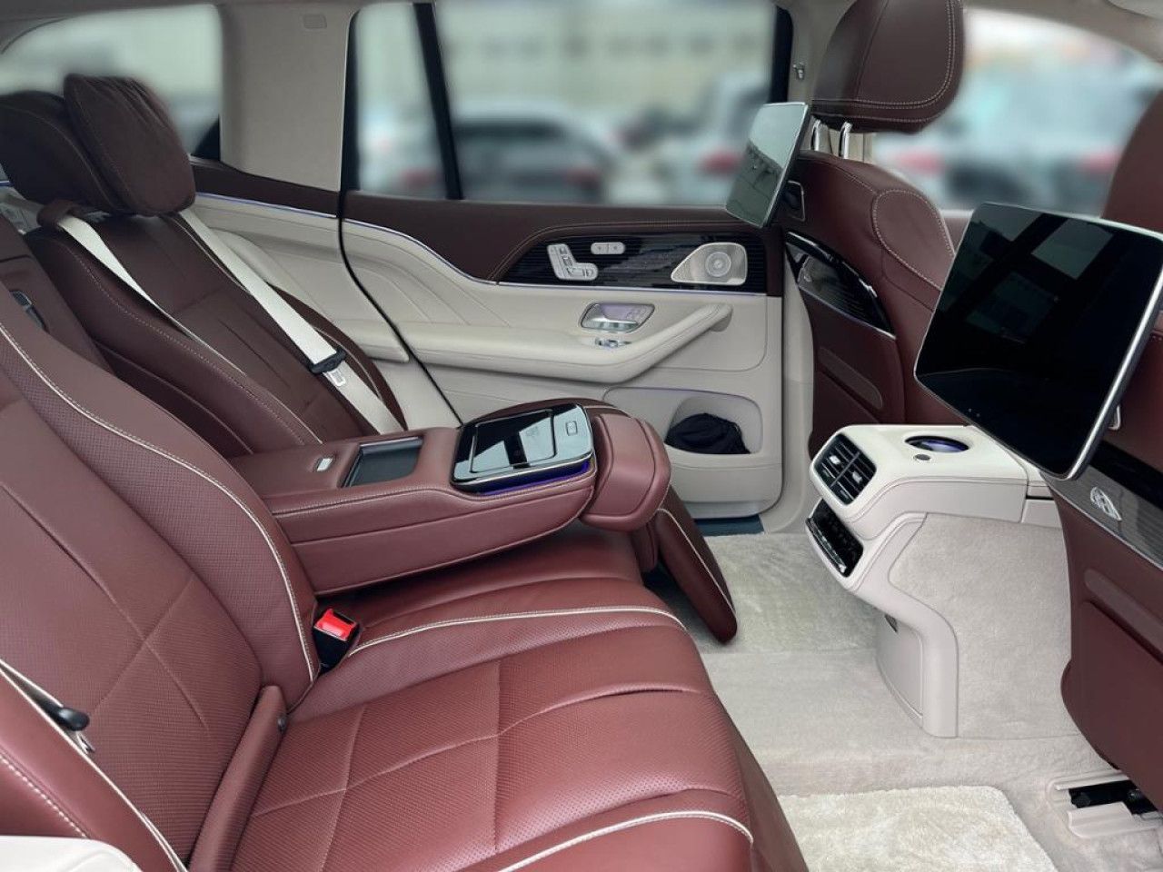 Mercedes-Benz GLS – Bild 12