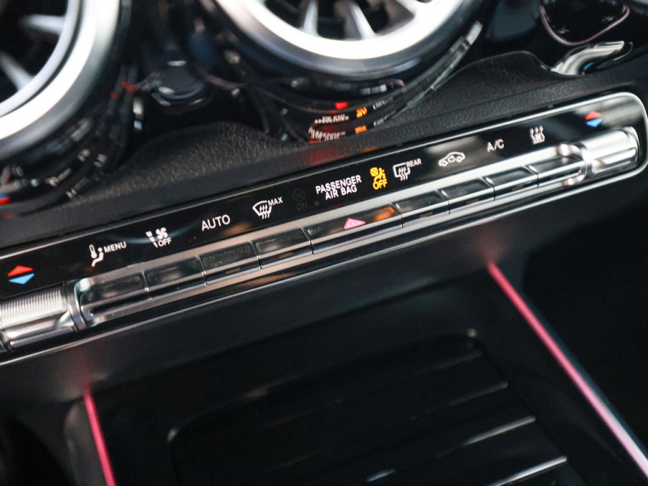 Mercedes-Benz EQB – Bild 15