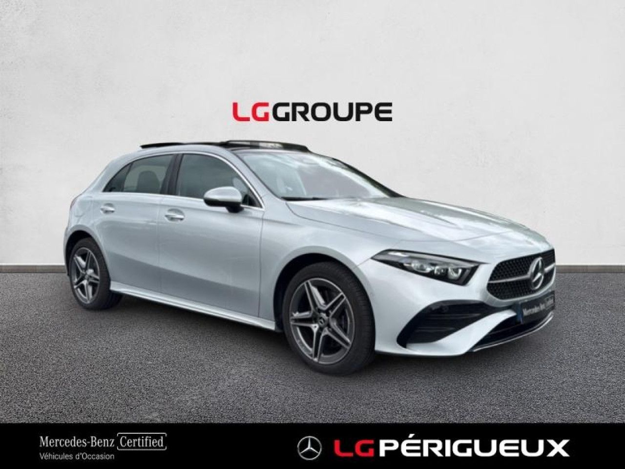 Photo du v&eacute;hicule 3 / 18