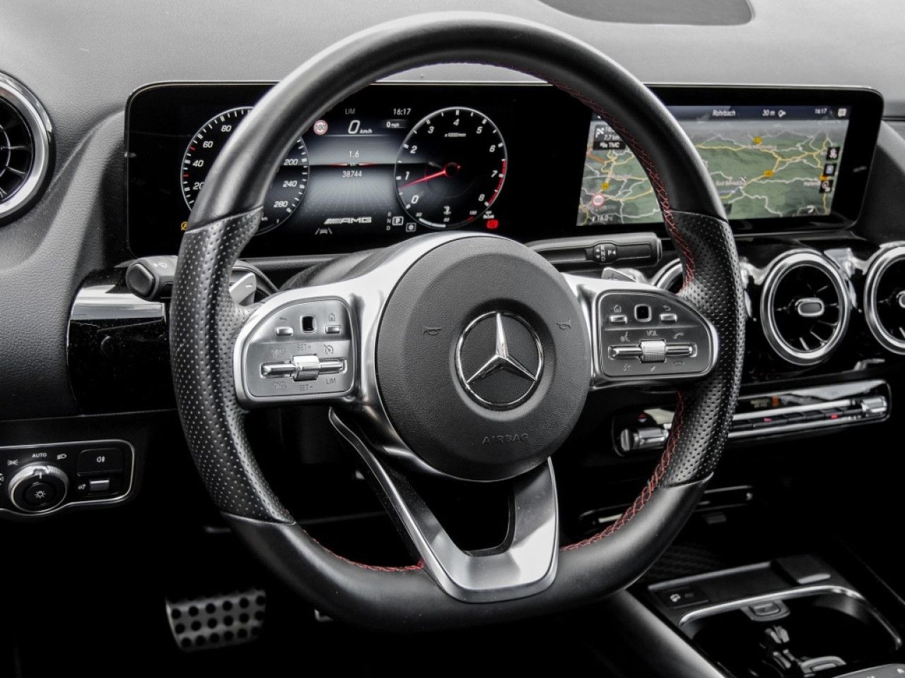 Mercedes-Benz GLA – Bild 8