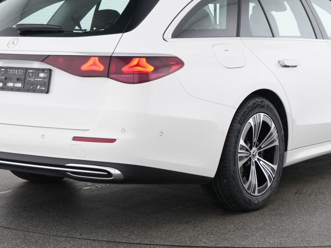 Mercedes-Benz E-Klasse – Bild 9