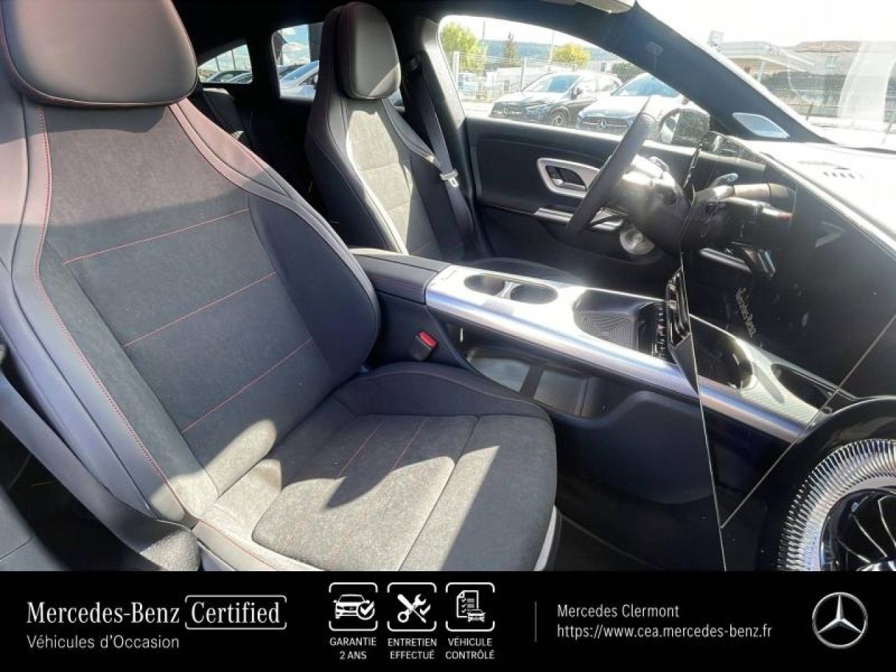 Photo du v&eacute;hicule 14 / 18