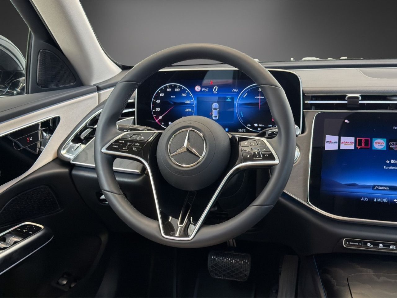Mercedes-Benz E-Klasse – Bild 16