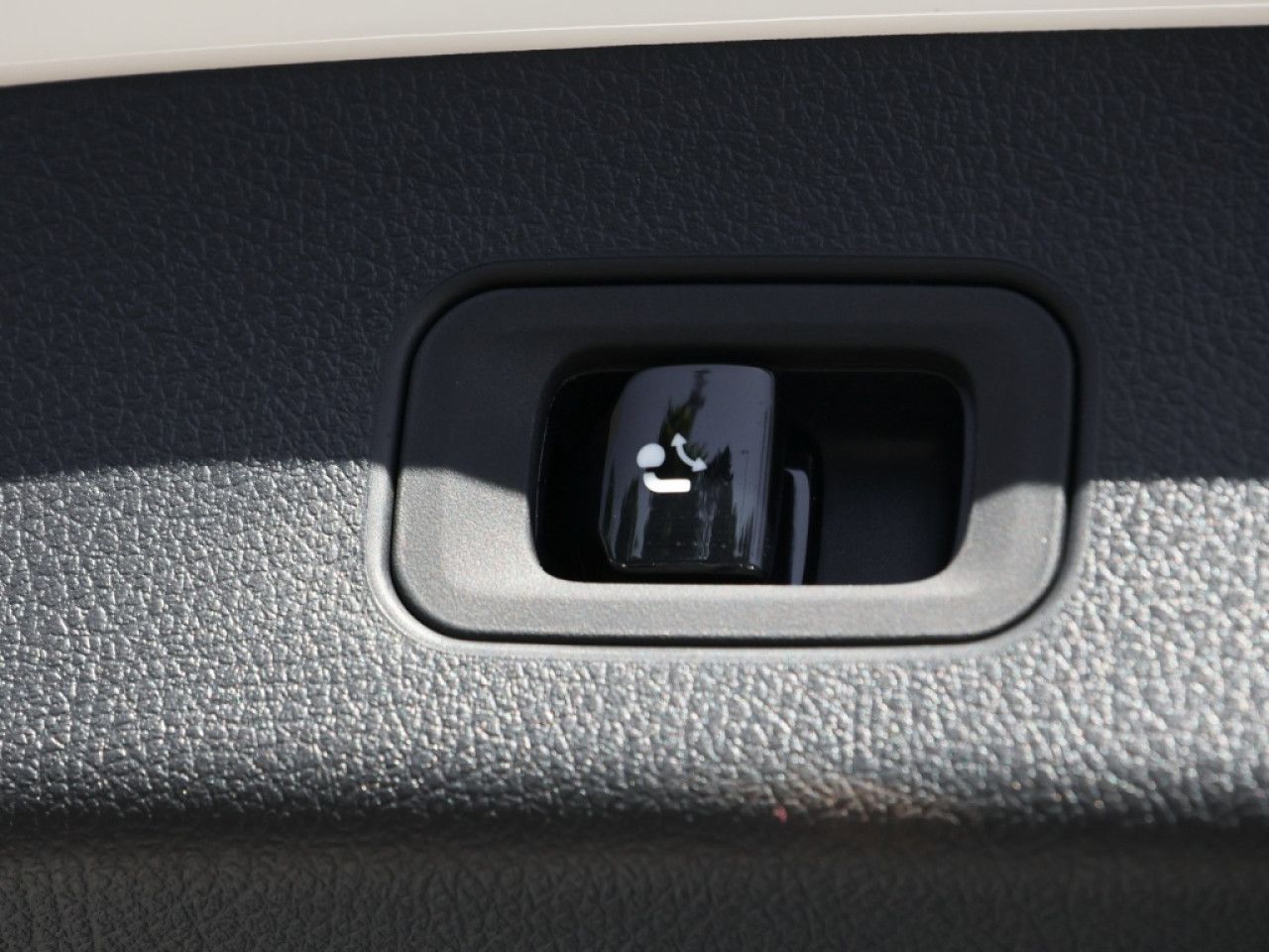 Mercedes-Benz GLC – Bild 12