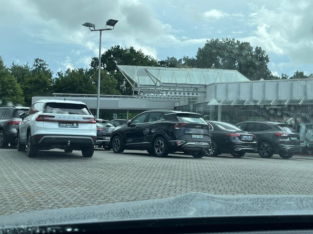Mercedes-Benz E-Klasse – Bild 9