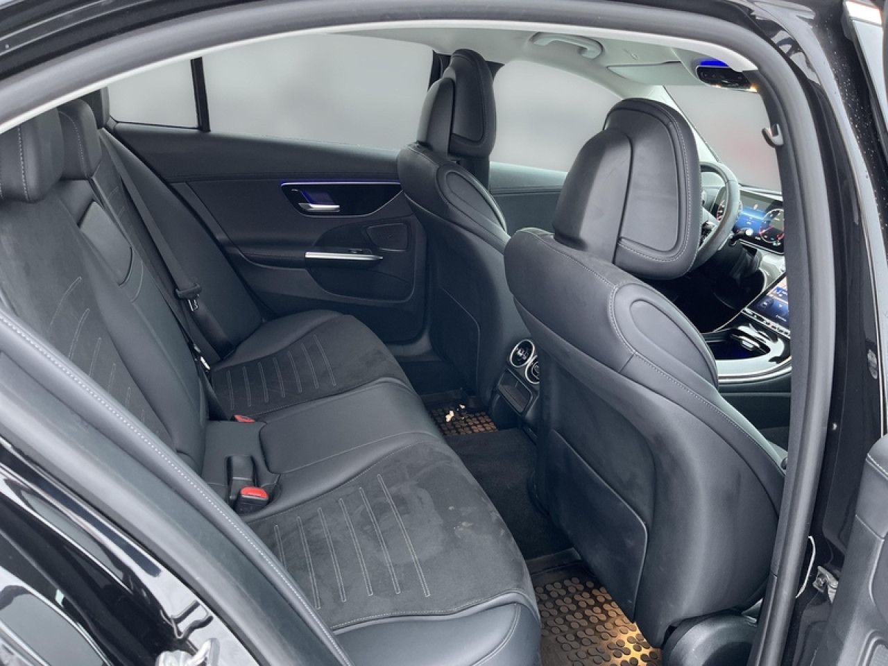 Zdjęcie pojazdu 12 / 17