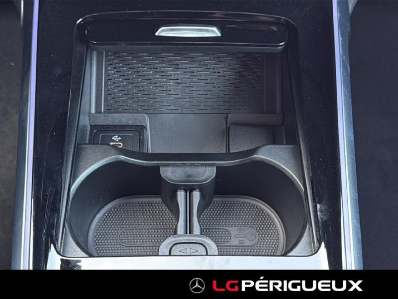 Photo du v&eacute;hicule 15 / 18