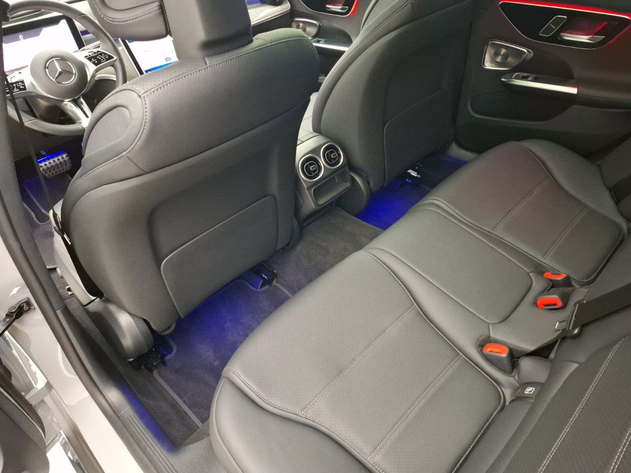 Mercedes-Benz C-Klasse – Bild 18