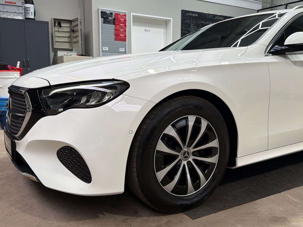 Mercedes-Benz E-Klasse – Bild 11