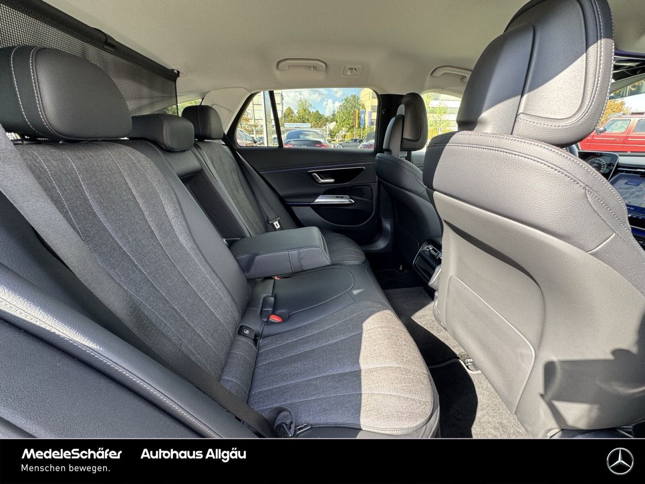 Mercedes-Benz E-Klasse – Bild 15