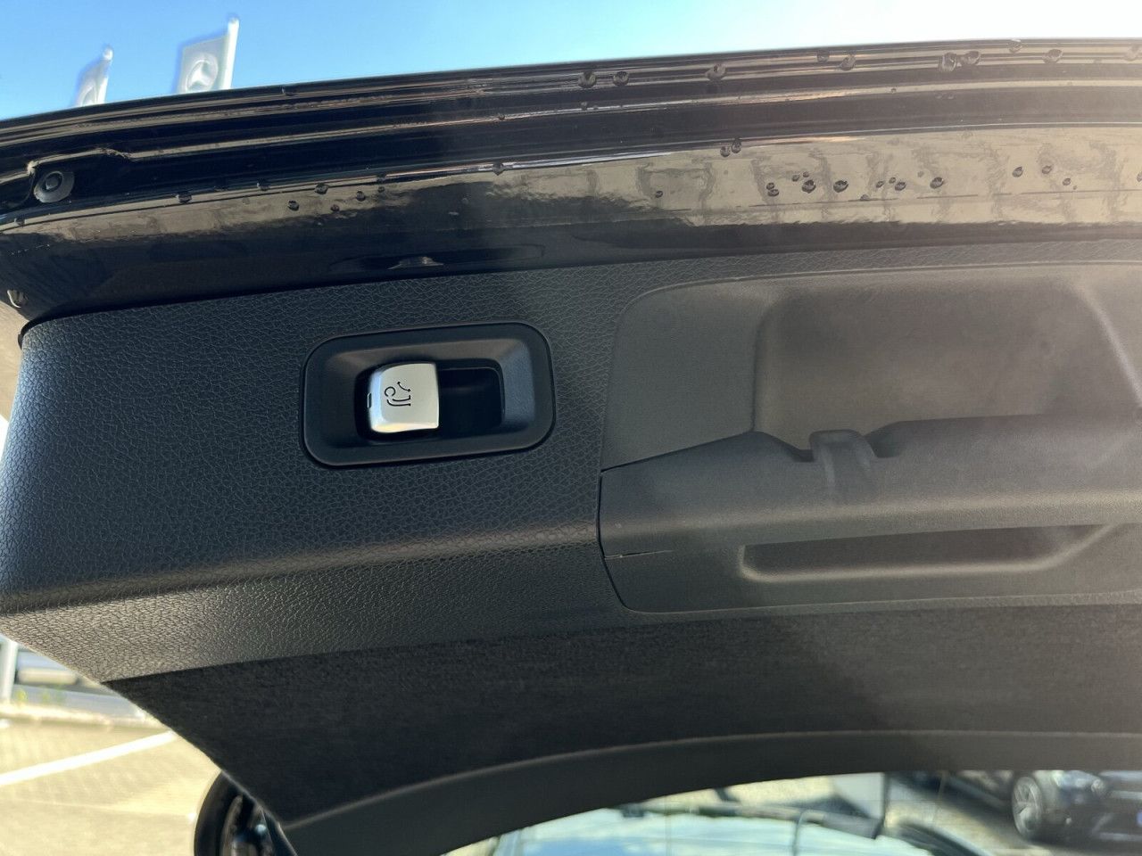 Mercedes-Benz E-Klasse – Bild 25