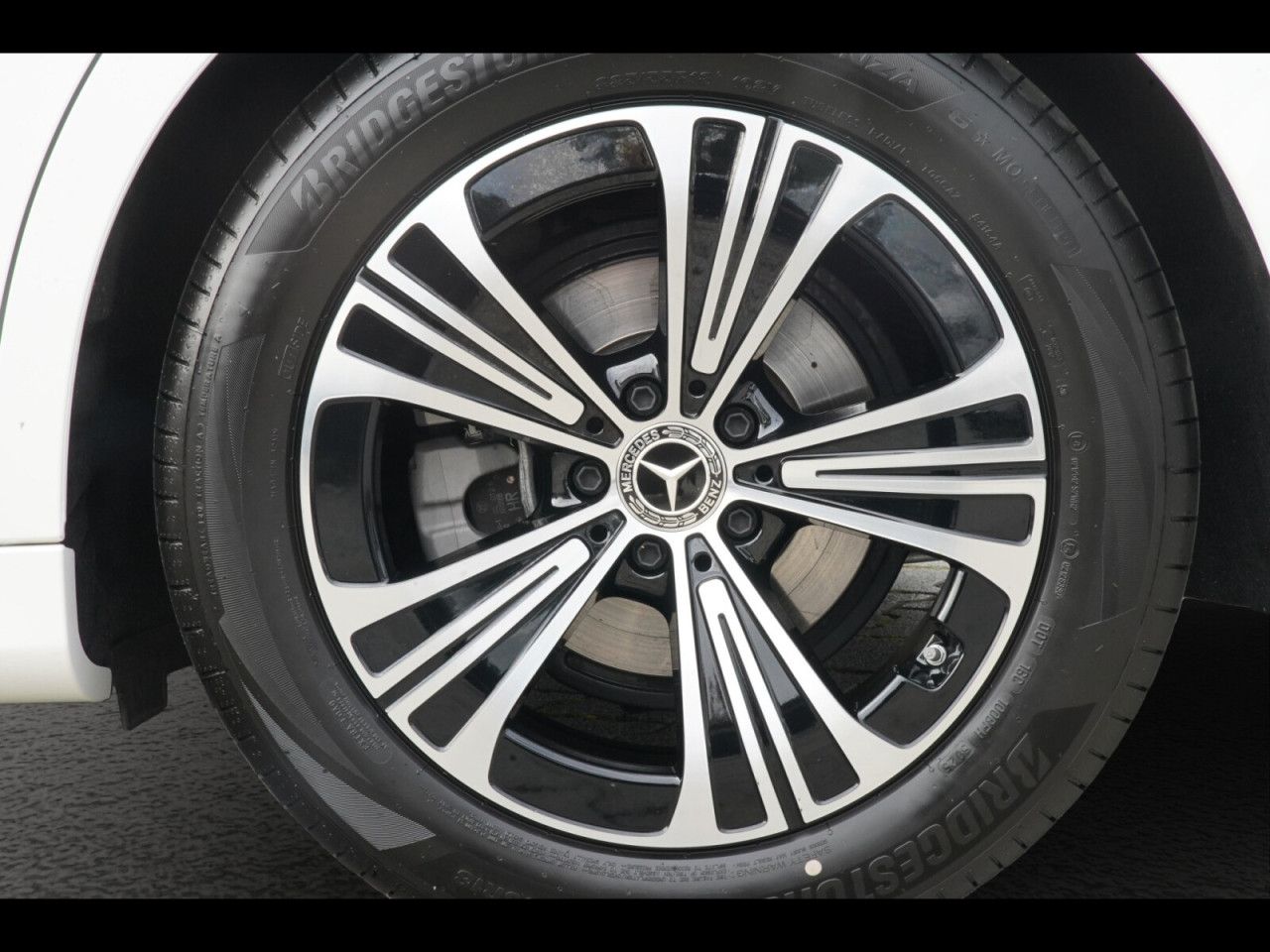 Mercedes-Benz E-Klasse – Bild 5