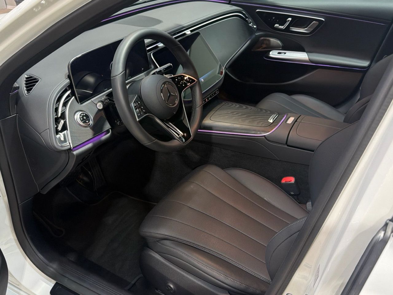 Mercedes-Benz E-Klasse – Bild 15